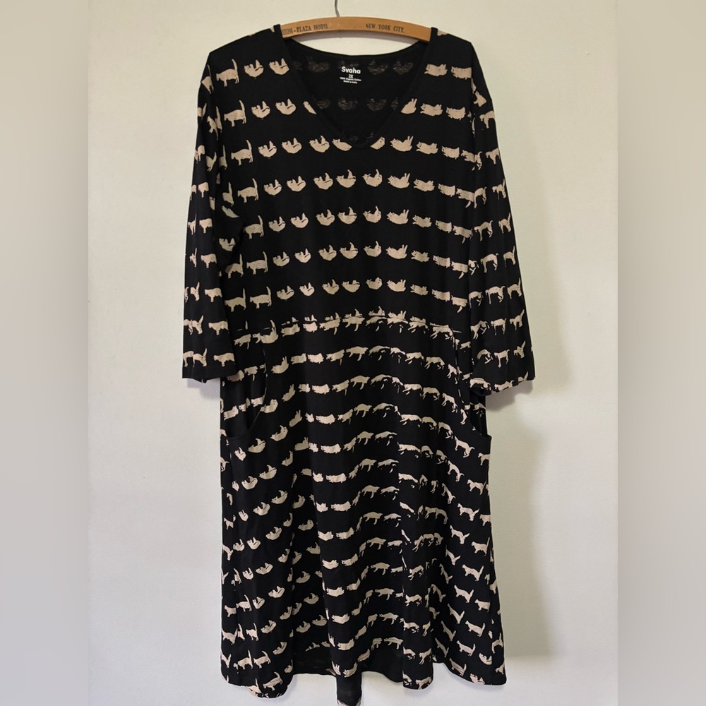 Soft Surroundings Black Long-Sleeve V-Neck Dress with Cream Animal Print